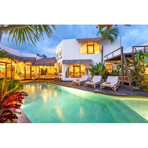 Villa Marbella - Stunning Chic 4BR Villa in Umalas, Private Retreat Next to Canggu