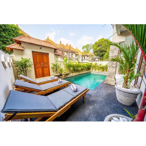 Villa MARIE - KUTA - 6 Bedroom 4 Bathroom Villa - Great Location !