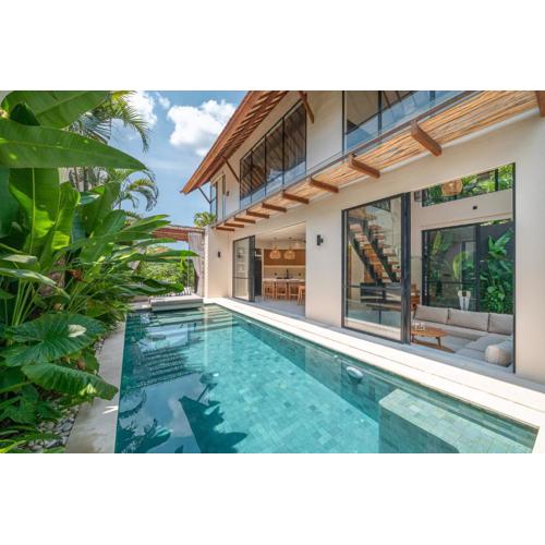 Villa Melina - Tranquil 2BR Villa Close to Beach