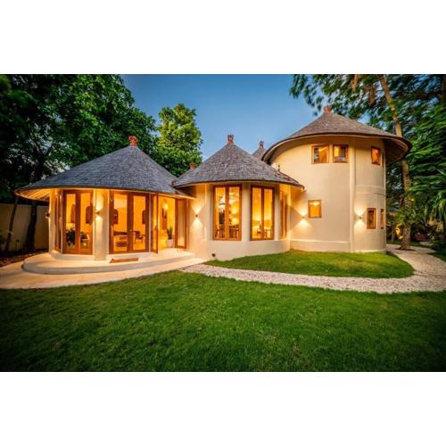 Villa Meraki luxury 4BR villa