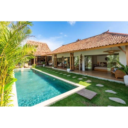 Villa Mirabella - Tropical paradise - 4bdrs villa in Bingin Beach