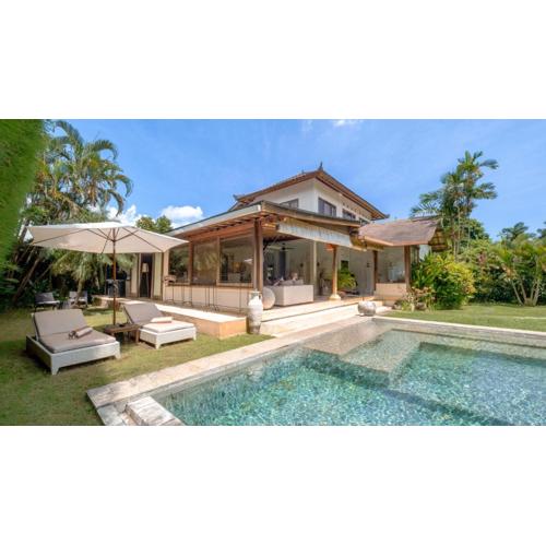 Villa Mogi by Villa Finder