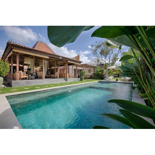Villa Naga - Spacious luxury 4bdrs villa - central Bingin