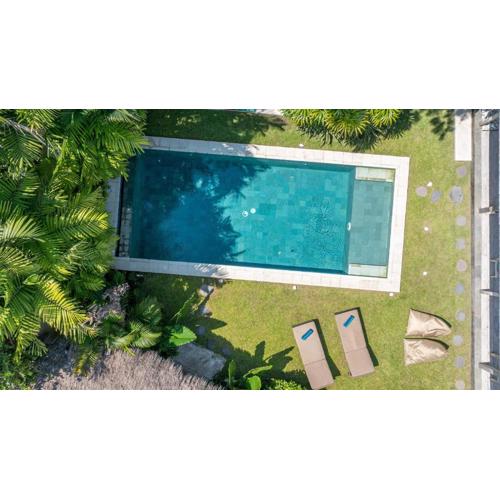 Villa Nak - Charming 4BR Family-Friendly Villa, Walking Distance to Seminyak Beach