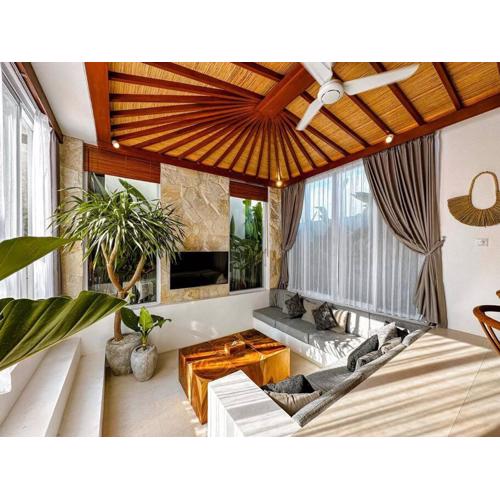 Villa Nakula - Architectural Canggu 3 Level Villa 5 mins to Beach