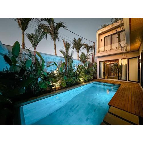 Villa Nakula - Designer Canggu 3 Level Villa ONLY 5 mins to Beach