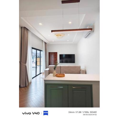 Villa Nataly LUXURY hotel House in Ao Nang Krabi private pool jacuzzi Palm free kitchen from airport