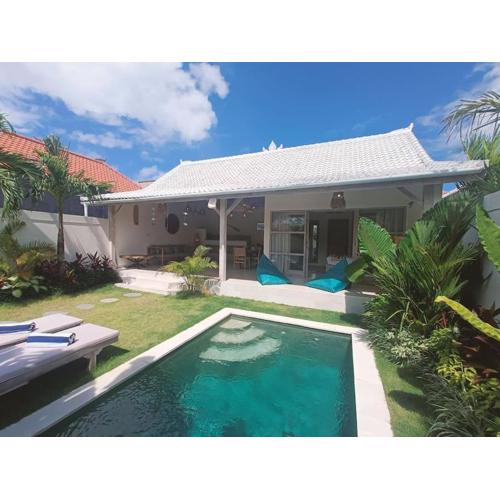 Villa Numa - Spacious 1 BR Villa, Seminyak strategic loc