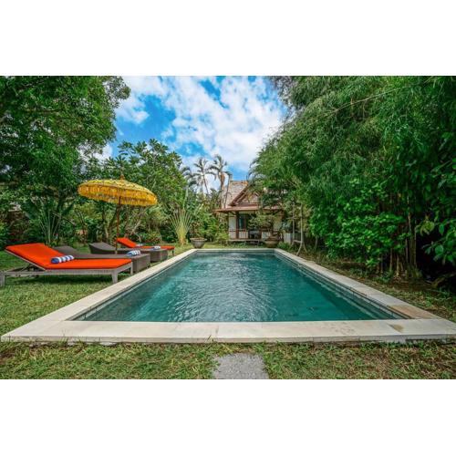 Villa Nylam, 4 Bedroom Private Villa With Tropical Vibes in Seminyak