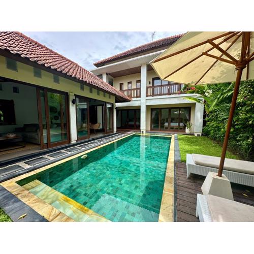 Villa Oliver Luxury 3BR inc Breakfast and Airport Pickup