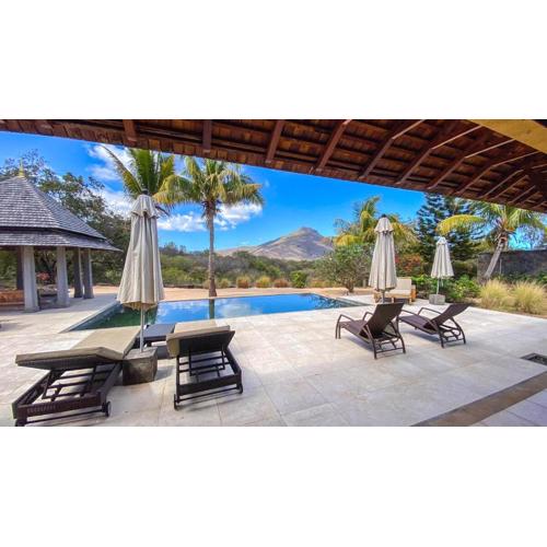 Villa on Tamarina Golf Course