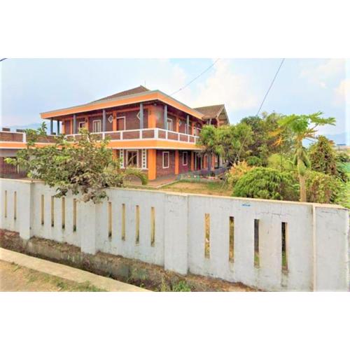 Villa Orange Lembang Pengkolan
