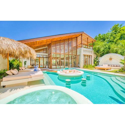 Villa Orlando - Brand New 9BR Jacuzzi Cinema