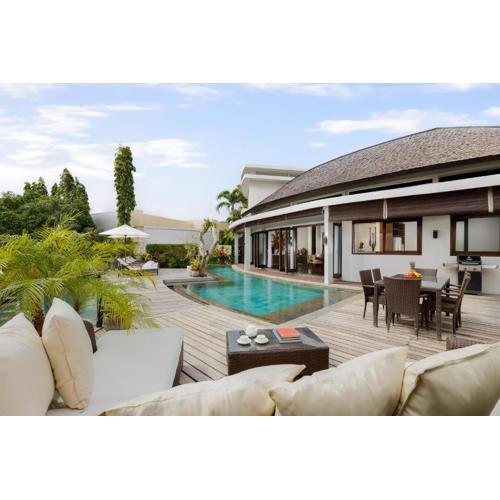 Villa Oshra by Nakula