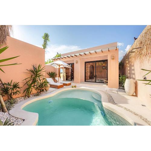 Villa Palmara - NEW 1BR Tropical with Pool Walk to Beach & Cafes