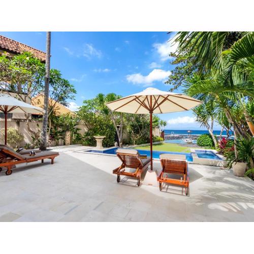 Villa Pantai Candidasa by Villa Finder