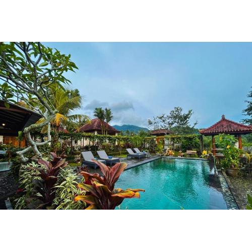 Villa Pastiny Santy Sidemen