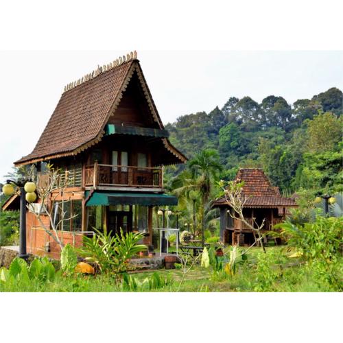 Villa Paviliun by Santosa Stable & Resort