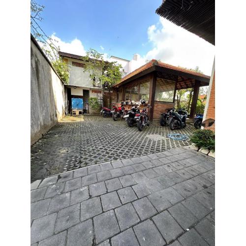 Villa Paving