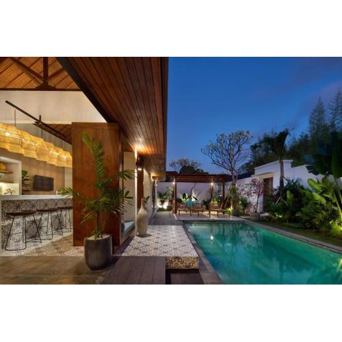 Villa Pawikan Gorgeous 4 beds villa in the heart of Seminyak