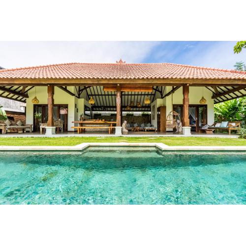Villa Penyu - Spacious 2BR Villa with Private Pool - Center Bingin