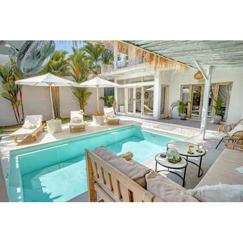 Villa Piece Of Peace private 3BR with large pool and garden