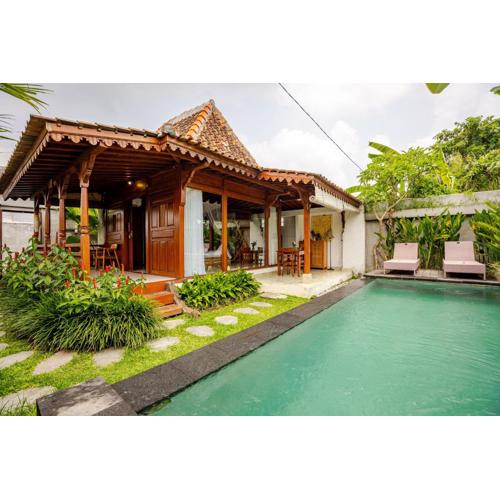 Villa Pipi - Serenity Semi Wooden Private Pool Villa in Ubud