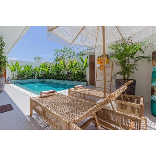 Villa Pop Cozy 2BR Villa & Pool Seminyak