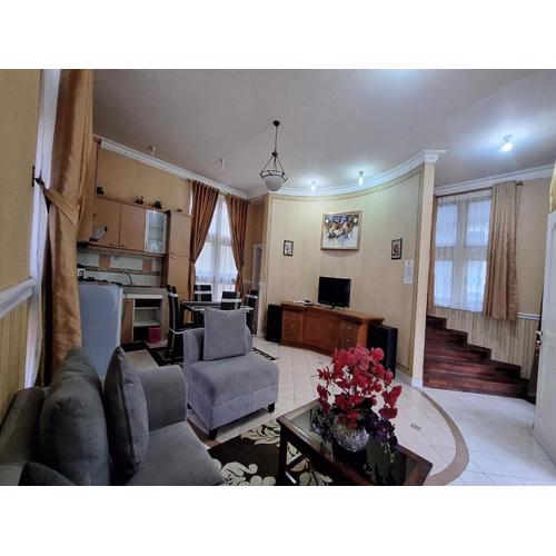 villa puncak HVPB LUXURY CLASS