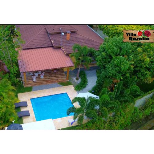 Villa Rosalía Jarabacoa con Piscina Climatizada