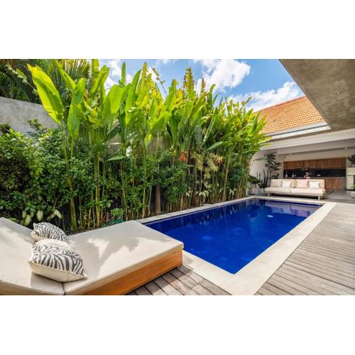 Villa Royal Canggu - 3 minutes to FINNS Beach club!