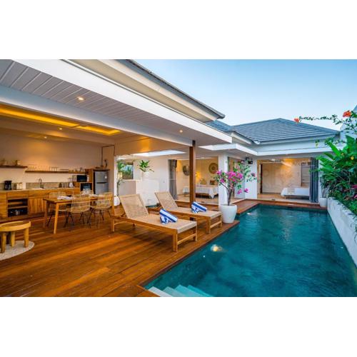 Villa Ryky - 2 Bedroom Private Luxury Villa in Nyanyi Beach