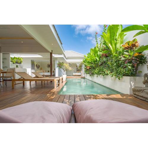 Villa Ryky near Luna Beach Club