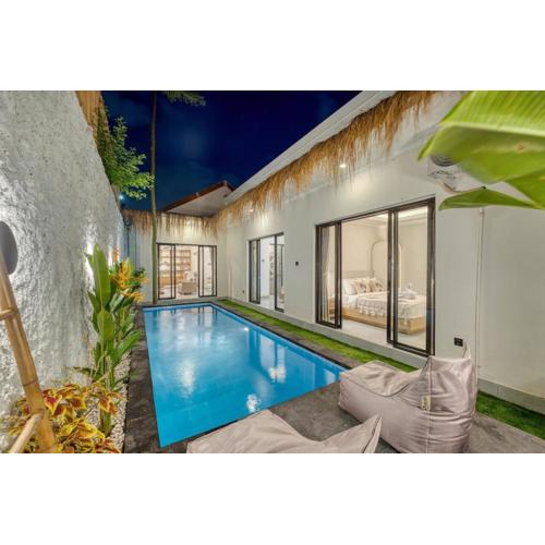 Villa Saffira Cozy 2BR Pool Townhouse, Kerobokan