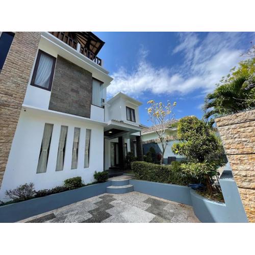 Villa Sahadewa Pecatu