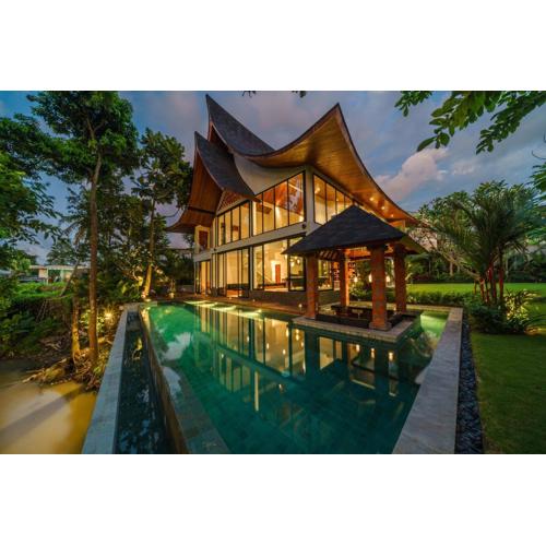 Villa Satiya - Unique and stylish 4-bdr pool villa in Pererenan!