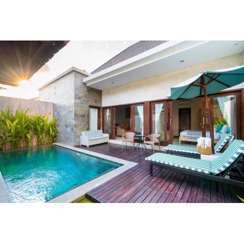 Villa Sebelas Legian