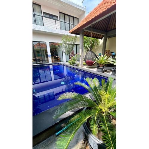 Villa Singapore Spacious 3BR Pool Villa in Canggu