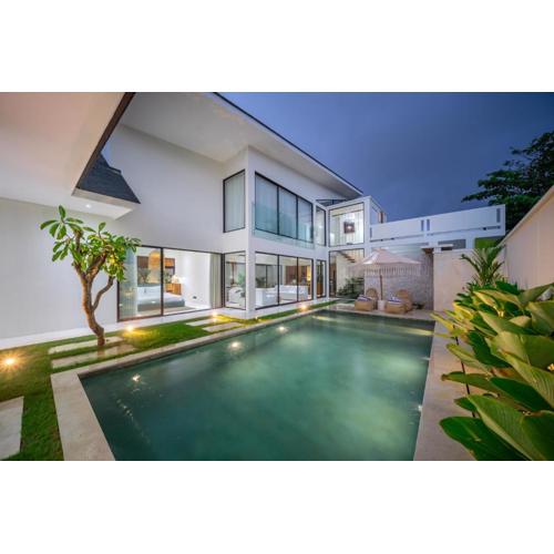 Villa Skye Modern Luxury Unveiled 4BR Villa