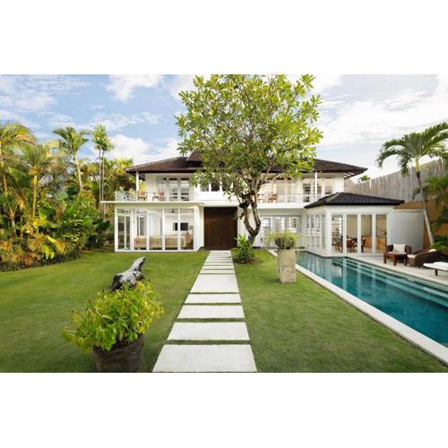 Villa Swarna by Nakula