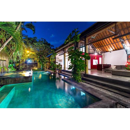 Villa Taksu Legian