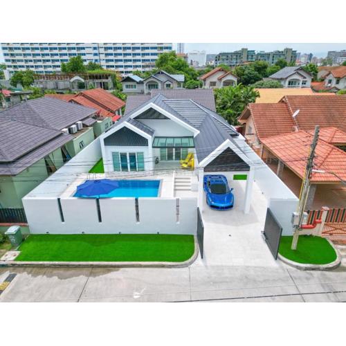 Villa TPSV 35 Modern House 4 bedrooms with private pool, Pattaya