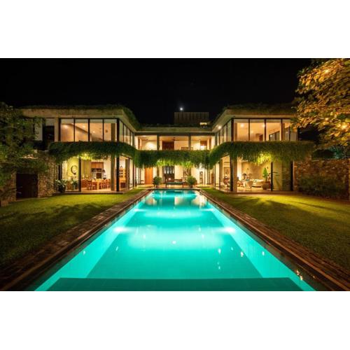 Villa Tranquil Waters