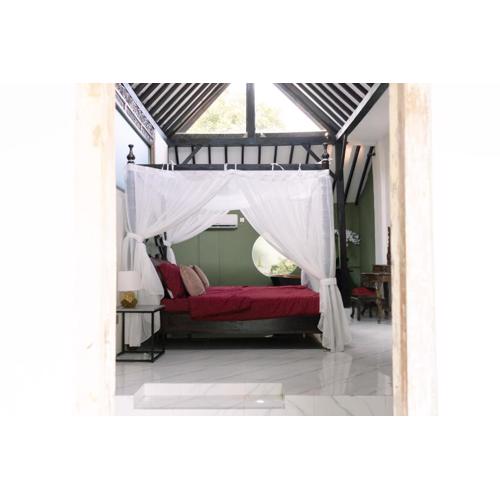 Villa Tria Laweyan Solo