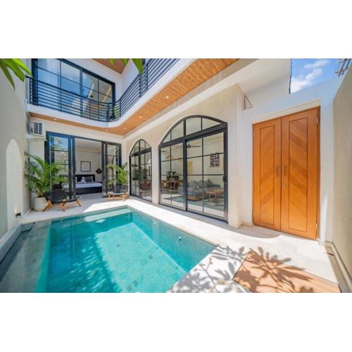 Villa Twin 1 - Stylish 3 bedroom VILLA w private pool in Berawa