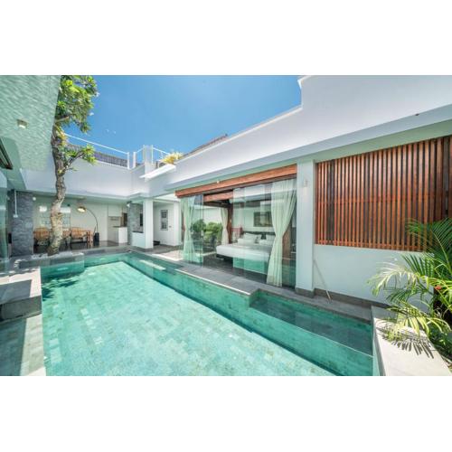 Villa Tykhe - Modern Balinese 4BR Pool Villa in Central Seminyak
