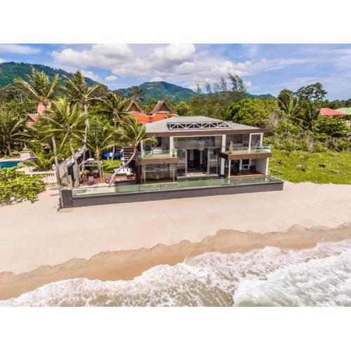 Villa U - 3BR Beachfront Haven