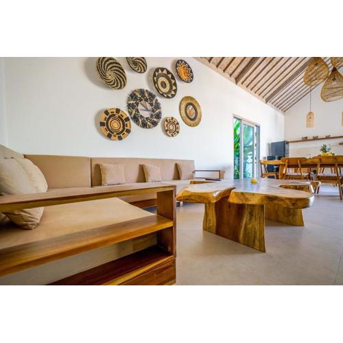 Villa Vaimala 4BR Pool Tropical Home Seminyak