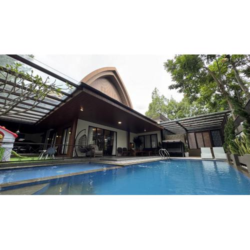 Villa Vamella at Vimala Hills 6 Bed Room Private Pool Billiards Karaoke