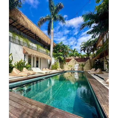 Villa Vela 6 BR Seminyak